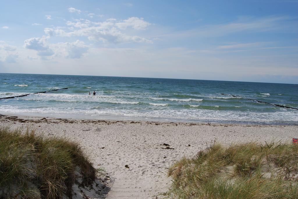 Doppelhaushaelfte In Vitte Auf Hiddensee Extérieur photo
